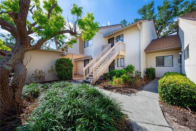 688 BIRD BAY CIRCLE 27, Venice, FL 34285