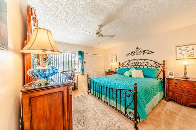688 BIRD BAY CIRCLE 27, Venice, FL 34285