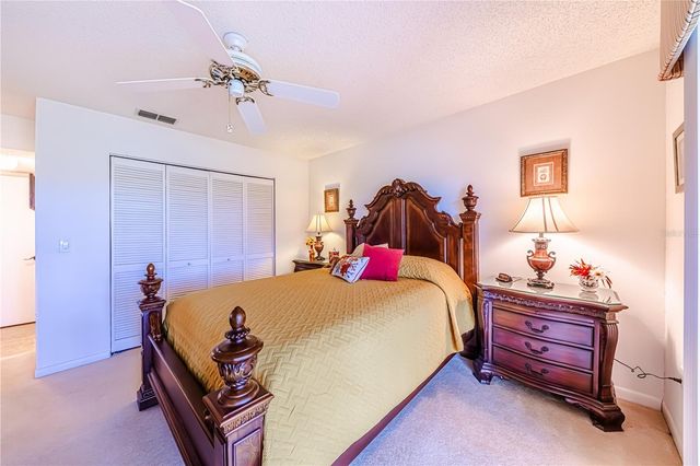 688 BIRD BAY CIRCLE 27, Venice, FL 34285