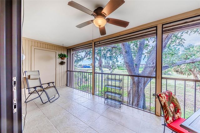 688 BIRD BAY CIRCLE 27, Venice, FL 34285