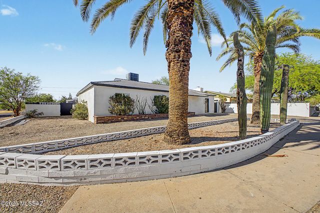4543 E Burns Street, Tucson, AZ 85711