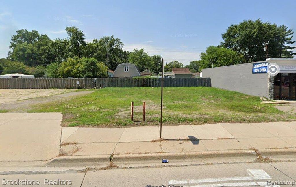 26545 John R Road, Madison Heights, MI 48071