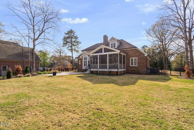 101 Flying Hills Circle, Cary, NC 27513