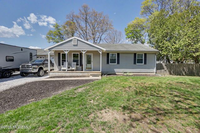 478 Princeton Avenue, Bayville, NJ 08721