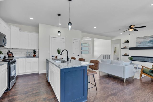 675 S Arbor Valley Way, Valley Center, KS 67147