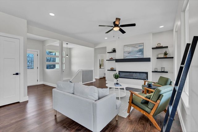 675 S Arbor Valley Way, Valley Center, KS 67147