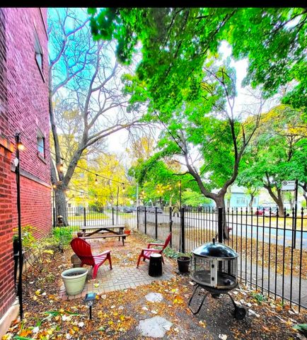 3707 W CULLOM Avenue 1, Chicago, IL 60618