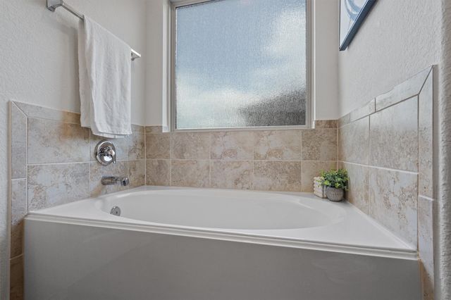 21417 Bird Wing DR, Pflugerville, TX 78660