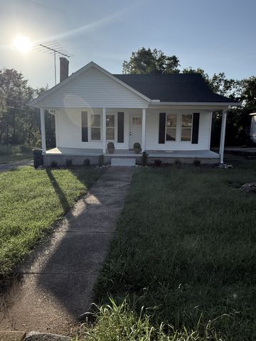 303 Broadway, Hartsville, TN 37074