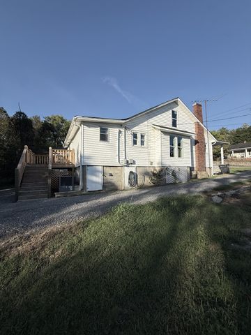 303 Broadway, Hartsville, TN 37074