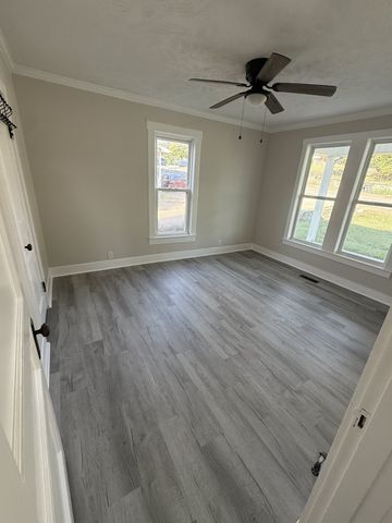 303 Broadway, Hartsville, TN 37074