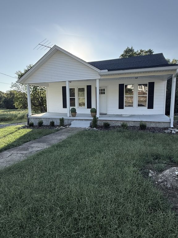 303 Broadway, Hartsville, TN 37074
