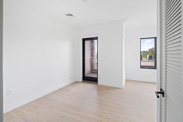 50 Leo Birmingham Parkway 307, Boston, MA 02135