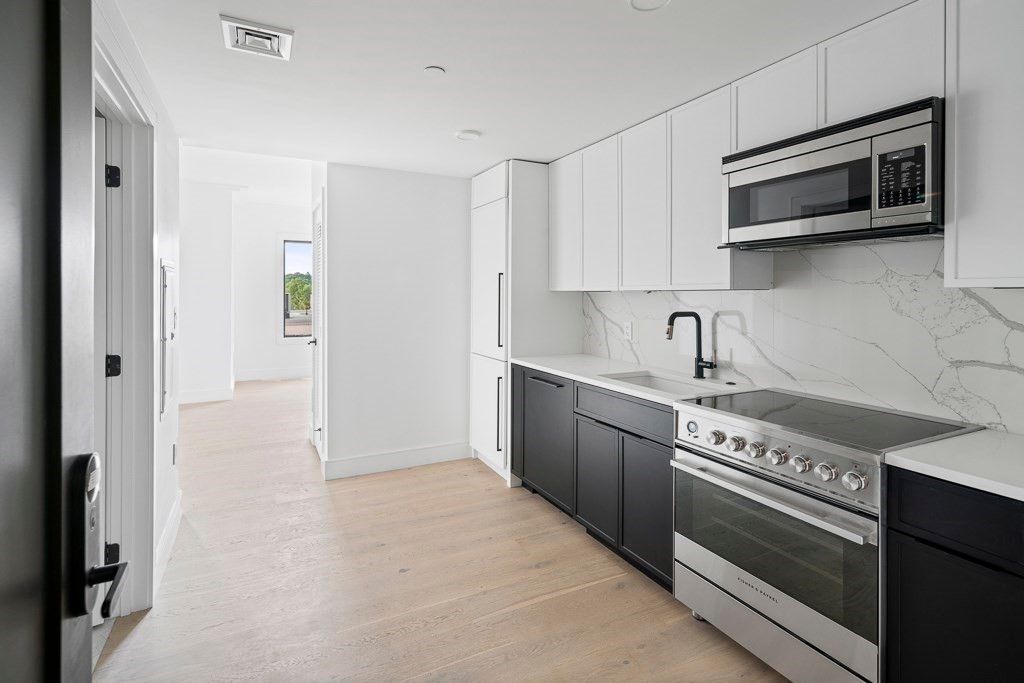 50 Leo Birmingham Parkway 307, Boston, MA 02135