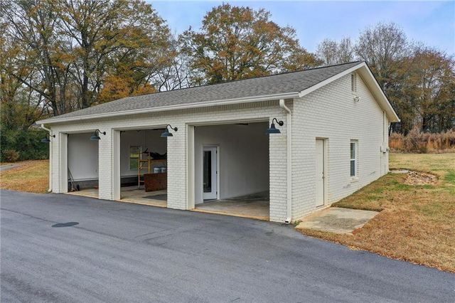 5125 Dahlonega Highway, Cumming, GA 30028