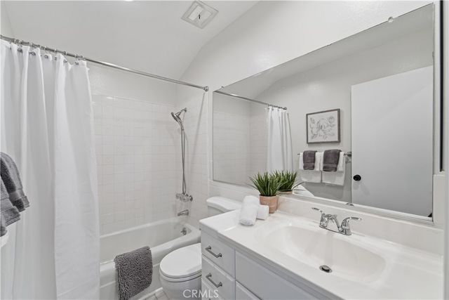 8126 Laramie Avenue, Winnetka, CA 91306