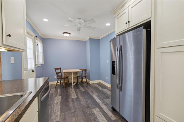 1386 Sunset DR, Norfolk, VA 23503