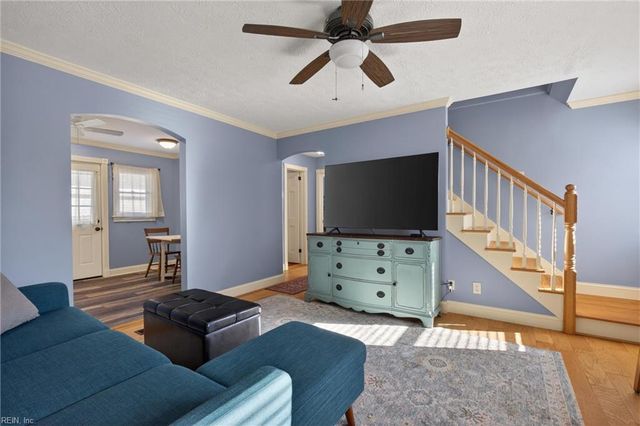 1386 Sunset DR, Norfolk, VA 23503