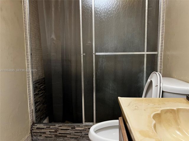 3141 Nw 47th Terrace 322, Lauderdale Lakes, FL 33319