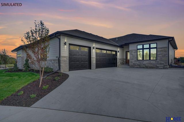 9207 Triana Lane, Lincoln, NE 68520