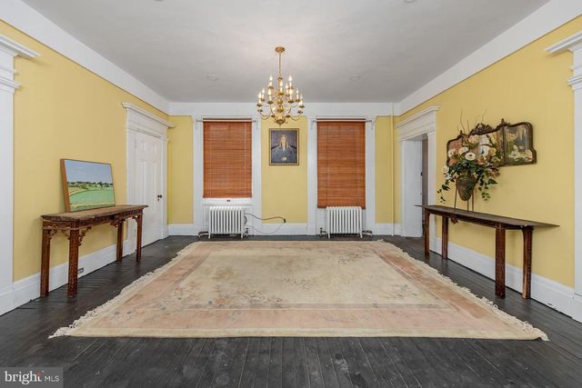 33 MARKET ST, Salem, NJ 08079
