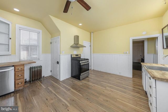 33 MARKET ST, Salem, NJ 08079
