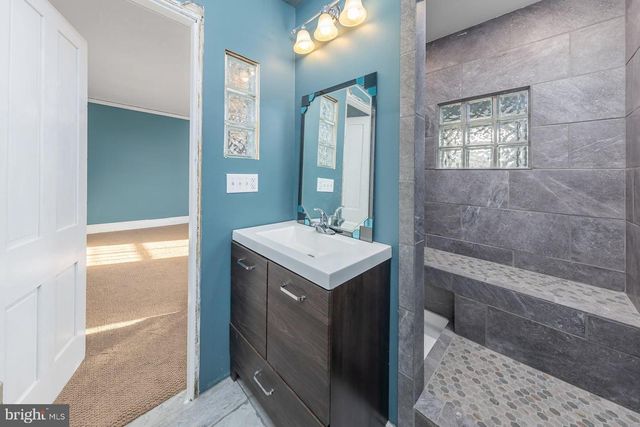 33 MARKET ST, Salem, NJ 08079