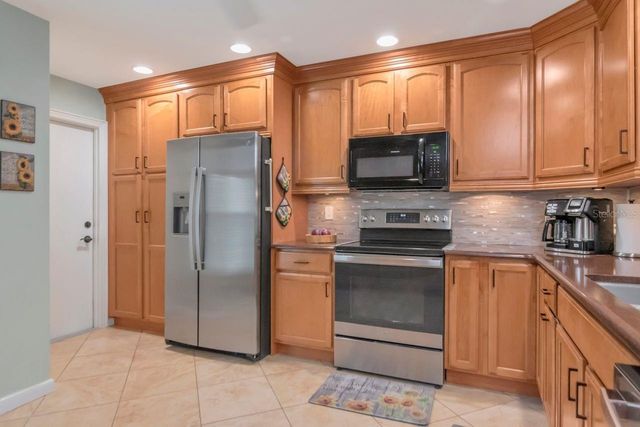 17604 FALLOWFIELD DRIVE, Lutz, FL 33549