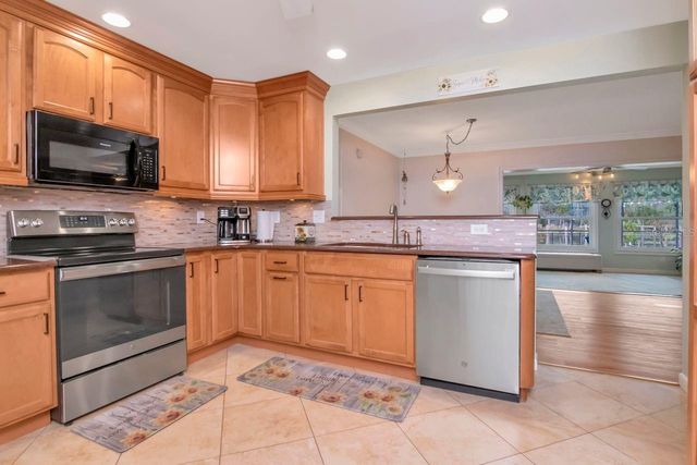 17604 FALLOWFIELD DRIVE, Lutz, FL 33549