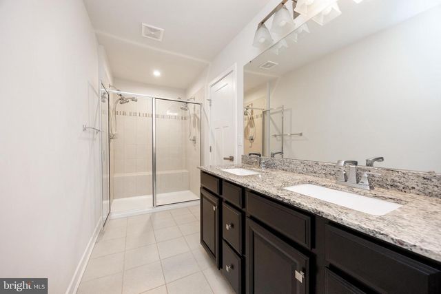 131 MULBERRY DR, Malvern, PA 19355