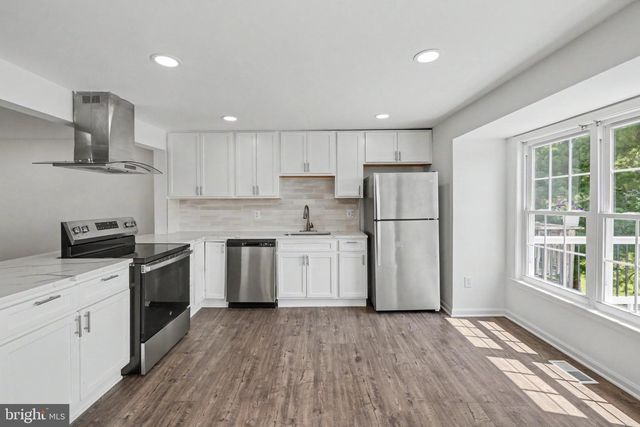 13803 LAURA RATCLIFF CT, Centreville, VA 20121