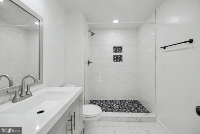 13803 LAURA RATCLIFF CT, Centreville, VA 20121