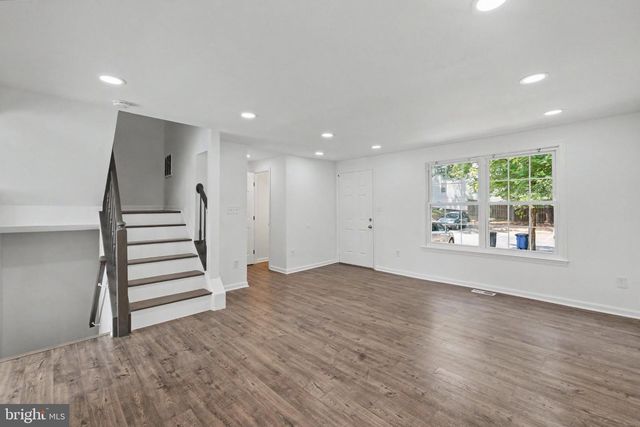 13803 LAURA RATCLIFF CT, Centreville, VA 20121