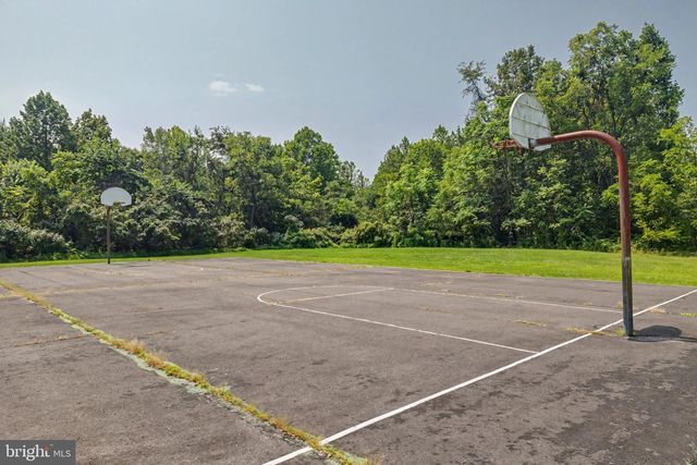 13803 LAURA RATCLIFF CT, Centreville, VA 20121