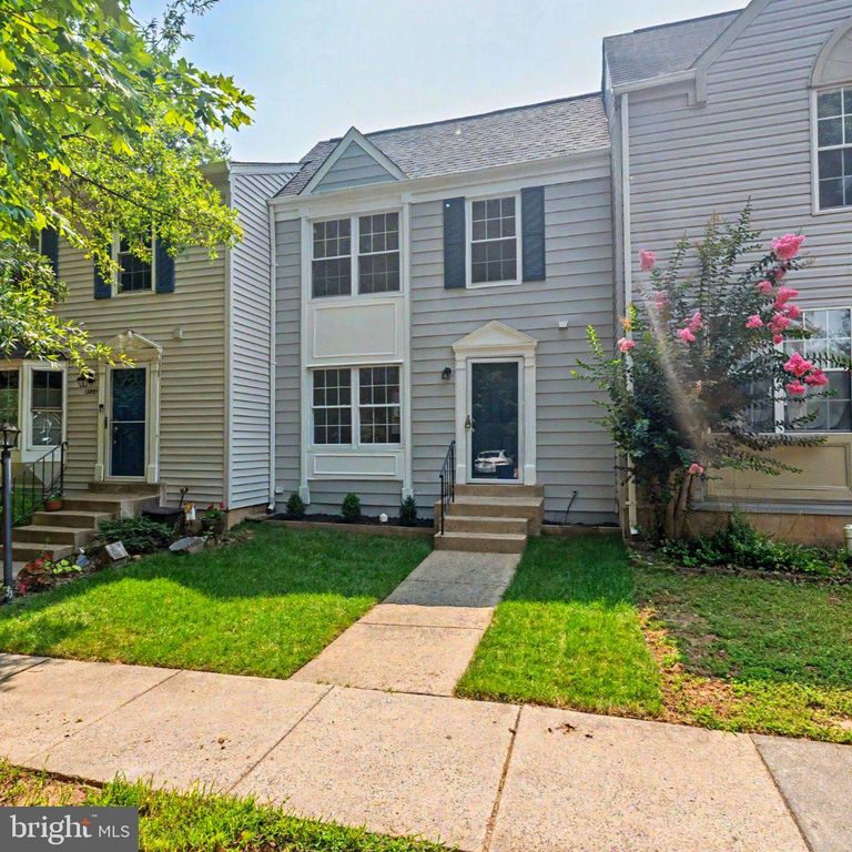 13803 LAURA RATCLIFF CT, Centreville, VA 20121