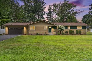 1206 Torpey Drive, Troy, MI 48083