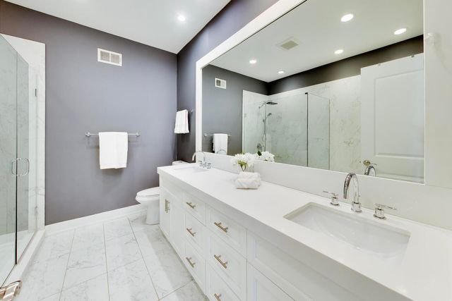 2311 N Arlington Heights Road, Arlington Heights, IL 60004
