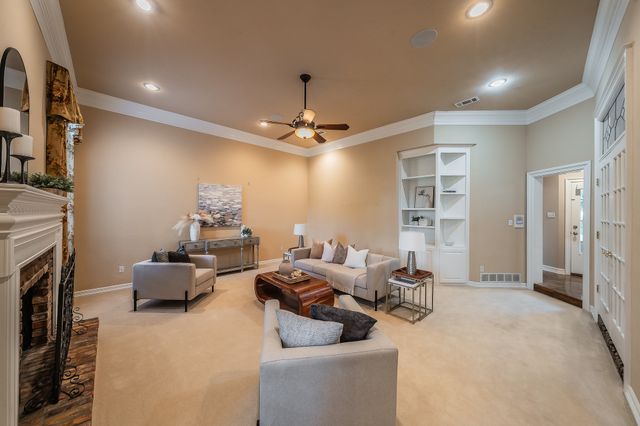 2908 Oak Trail Court, Dalworthington Gardens, TX 76016