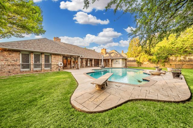 2908 Oak Trail Court, Dalworthington Gardens, TX 76016