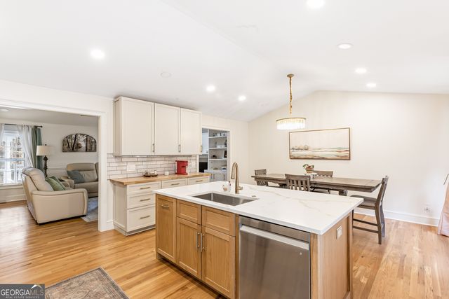 3890 Jim Owens Road NW, Kennesaw, GA 30152