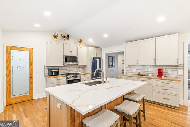 3890 Jim Owens Road NW, Kennesaw, GA 30152