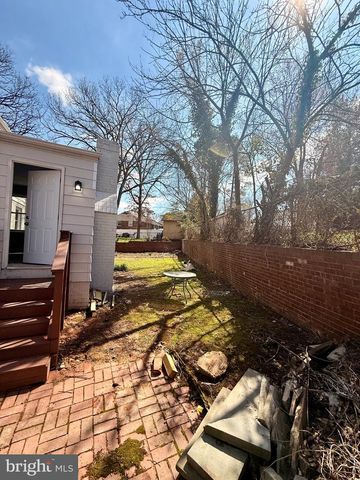 6228 87TH, New Carrollton, MD 20784