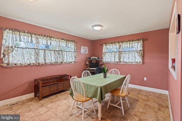 407 IVYSTONE LANE, Cinnaminson, NJ 08077