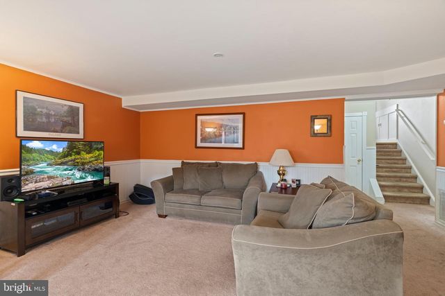 407 IVYSTONE LANE, Cinnaminson, NJ 08077