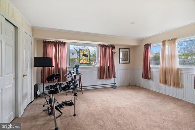 407 IVYSTONE LANE, Cinnaminson, NJ 08077