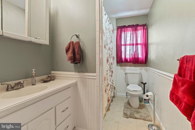 407 IVYSTONE LANE, Cinnaminson, NJ 08077