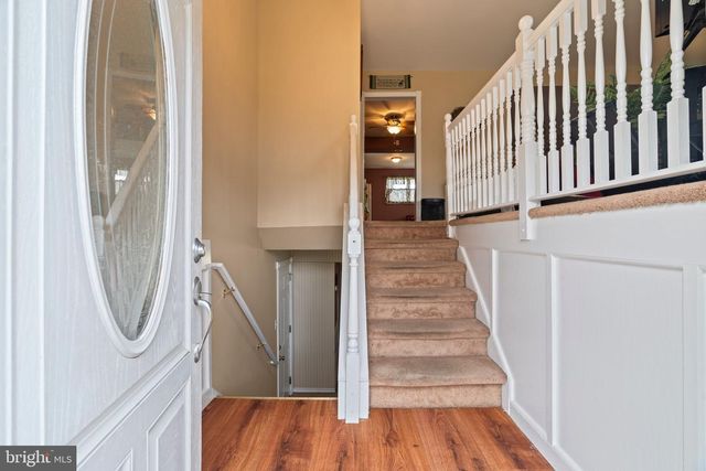 407 IVYSTONE LANE, Cinnaminson, NJ 08077