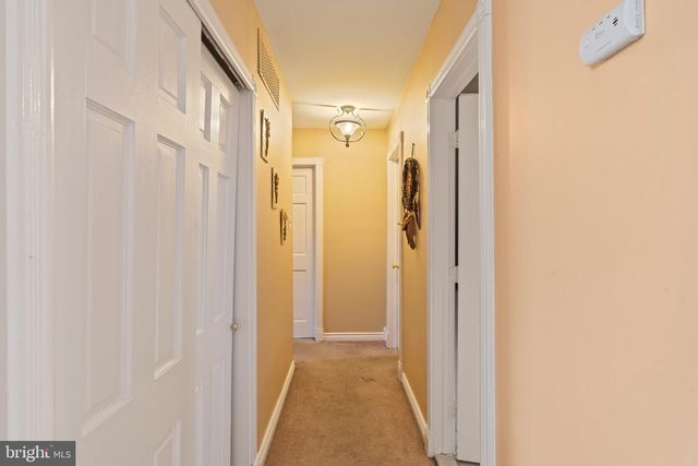 407 IVYSTONE LANE, Cinnaminson, NJ 08077