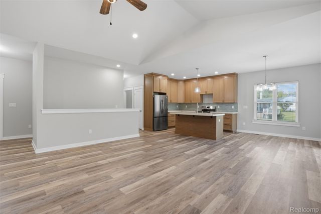 6320 Birch Meadows Lane, Handy Township, MI 48836