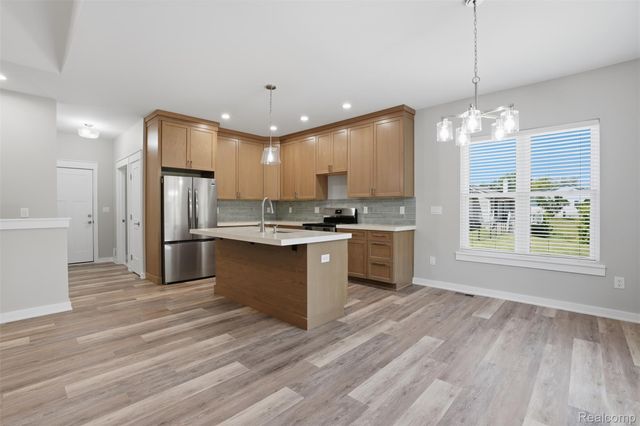 6320 Birch Meadows Lane, Handy Township, MI 48836